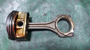 Шатун с поршнем 1UR-FE TLC200 TOYOTA Land Cruiser 200 13201-38030