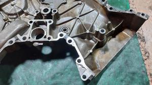 Крышка двигателя передняя 1UR-FE TLC200 TOYOTA Land Cruiser 200 None