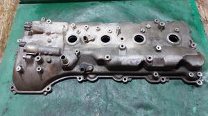 Крышка клапанная 1UR-FE правая R TLC200 TOYOTA Land Cruiser 200 11201-38070