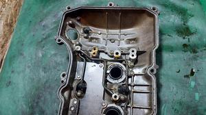 Крышка клапанная 1UR-FE левая L TLC200 TOYOTA Land Cruiser 200 11202-38050