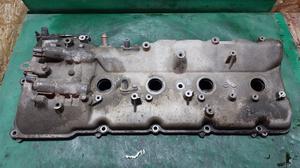 Крышка клапанная 1UR-FE левая L TLC200 TOYOTA Land Cruiser 200 11202-38050