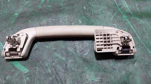 Ручка потолочная задняя левая L TOYOTA Camry 74610-30330