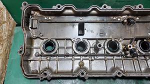 Крышка клапанная 1UR-FE левая L TLC200 TOYOTA Land Cruiser 200 11202-38050