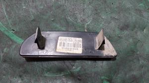 Светоотражатель (катафот) бампера заднего левый L LADA Нива Тревел 21230-3716139-00