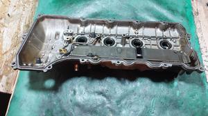 Крышка клапанная 1UR-FE левая L TLC200 TOYOTA Land Cruiser 200 11202-38050