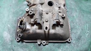 Крышка клапанная 1UR-FE левая L TLC200 TOYOTA Land Cruiser 200 11202-38050