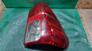 Фонарь задний правый R TOYOTA Hilux 81550-0K260