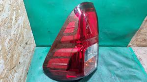 Фонарь задний левый L TOYOTA Hilux 81560-0K270