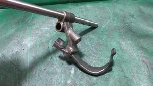 Шток вилки переключения 5 передачи МКПП MR980842 L200/4 MITSUBISHI L200 2590A107