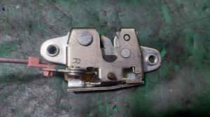 Замок борта правый R G8 TOYOTA HiluxTOYOTA Hilux 65780-0K010