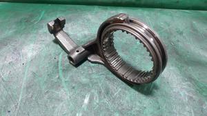 Муфта переключения 5 передачи МКПП MR980842 L200/4