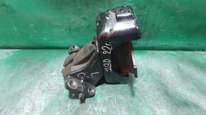 Подушка двигателя с кронштейном левая L G8