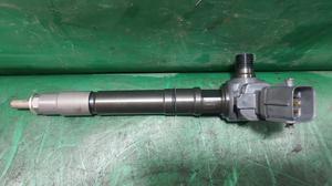 Форсунка топливная 2GD-FTV G8 TOYOTA HiluxTOYOTA Hilux 23670-08040