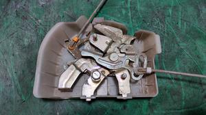 Механизм замков заднего борта G7 TOYOTA Hilux 65760-0K010