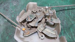 Механизм замков заднего борта G7 TOYOTA Hilux 65760-0K010