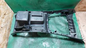 Консоль салона центральная МКПП G7 TOYOTA Hilux 58804-0K320-C0