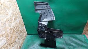 Дефлектор радиатора левый L G7 TOYOTA Hilux 53294-0K050