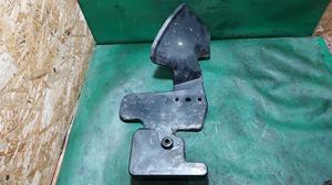 Дефлектор радиатора левый L G7