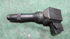 Подрулевой переключатель стеклоочистителей R G7 TOYOTA Hilux 84652-0K061