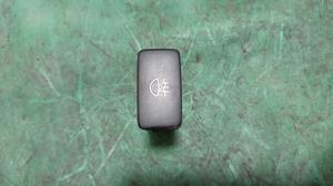 Кнопка включения задней противотуманки G7 TOYOTA Hilux 84165-33040