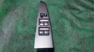 Блок управления стеклоподъёмниками передний левый L G7 TOYOTA Hilux 84820-0K021