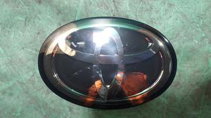 Эмблема решётки радиатора CAMRY XV70 TOYOTA CamryTOYOTA CamryTOYOTA Camry 53141-33130