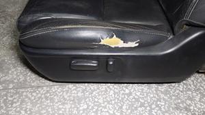 Сиденье переднее левое L G7 TOYOTA Hilux None