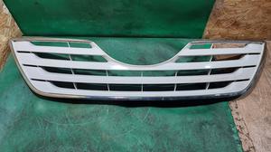 Решётка радиатора CAMRY V40