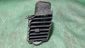 Дефлектор центральной панели правый R G7 TOYOTA Hilux 55670-0K080