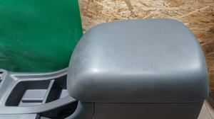 Подлокотник центральный в сборе G7 TOYOTA Hilux None