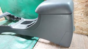 Подлокотник центральный в сборе G7 TOYOTA Hilux None