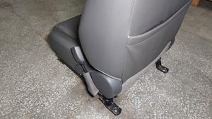 Сиденье переднее правое R G7 TOYOTA Hilux None