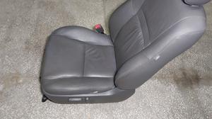 Сиденье переднее левое L G7 TOYOTA Hilux None