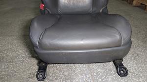 Сиденье переднее левое L G7 TOYOTA Hilux None