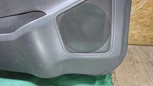 Обшивка двери задняя левая L G7 TOYOTA Hilux None