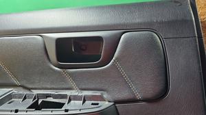 Обшивка двери задняя левая L G7 TOYOTA Hilux None