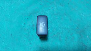 Кнопка включения задней противотуманки G7 TOYOTA Hilux 84165-33040