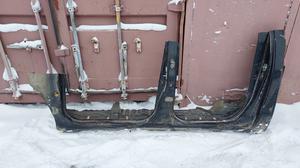 Боковая часть кабины порог стойка левая L G7