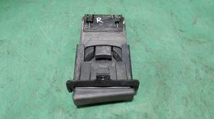 Подстаканник панели правый R G7 TOYOTA Hilux 55604-0K010-B0