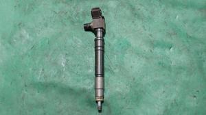 Форсунка топливная 2GD-FTV G8 TOYOTA Hilux 23670-0E020