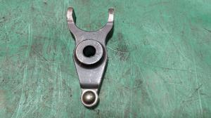 Кронштейн форсунки топливной 2KD-FTV G7  23695-30011