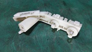 Кронштейн бампера передний правый R L200/5 MITSUBISHI L200 6400J288