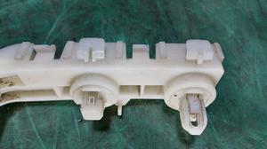 Кронштейн бампера передний правый R L200/5 MITSUBISHI L200 6400J288