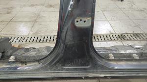 Боковая часть кабины порог стойка левая L G7 TOYOTA Hilux None