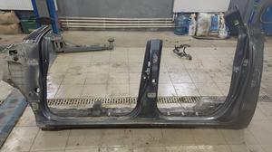 Боковая часть кабины порог стойка левая L G7