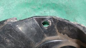 Накладка топливной горловины G7 TOYOTA Hilux 77290-0K010