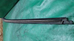 Уплотнитель стекла наружный задний левый L G7 TOYOTA Hilux 68164-0K010