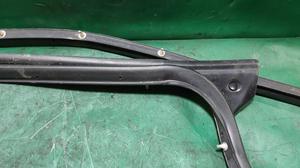 Уплотнитель двери передней правой R G8 TOYOTA Hilux 87861-0K120