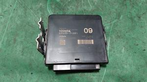 Блок управления полным приводом G8 TOYOTA Hilux 89533-71091