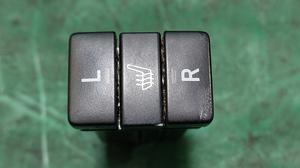 Кнопка подогрева сидений с разъёмом G8 TOYOTA Hilux 84751-71010